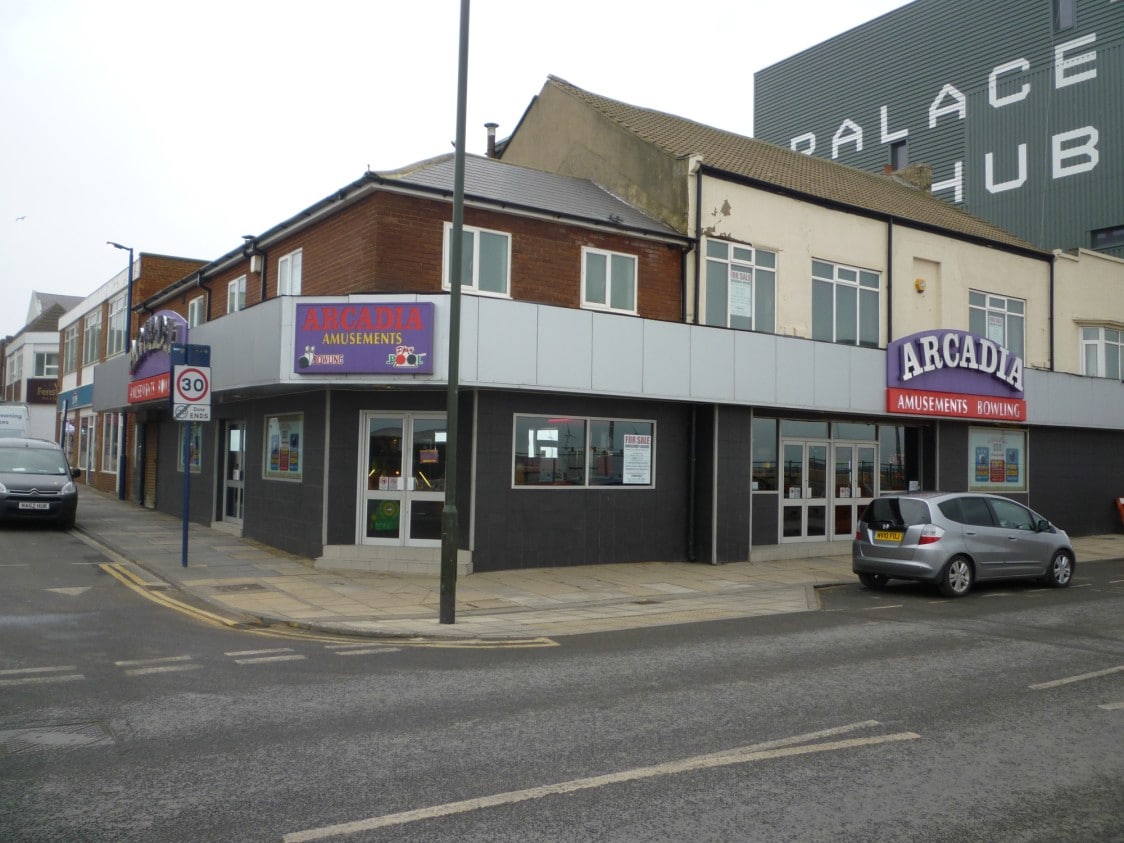 30-33 Esplanade, Redcar to rent Primary Photo- Image 1 of 4