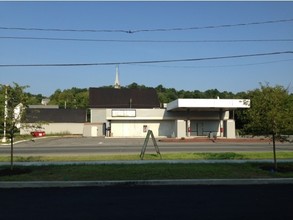 957 Broad St, Lyndonville, VT for sale Primary Photo- Image 1 of 1