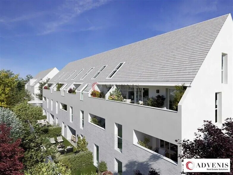 Retail in Mérignac to rent - Building Photo - Image 2 of 7