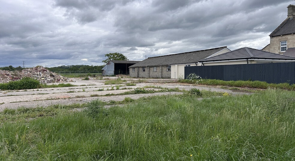 West Ashton Rd, West Ashton for sale - Building Photo - Image 1 of 3