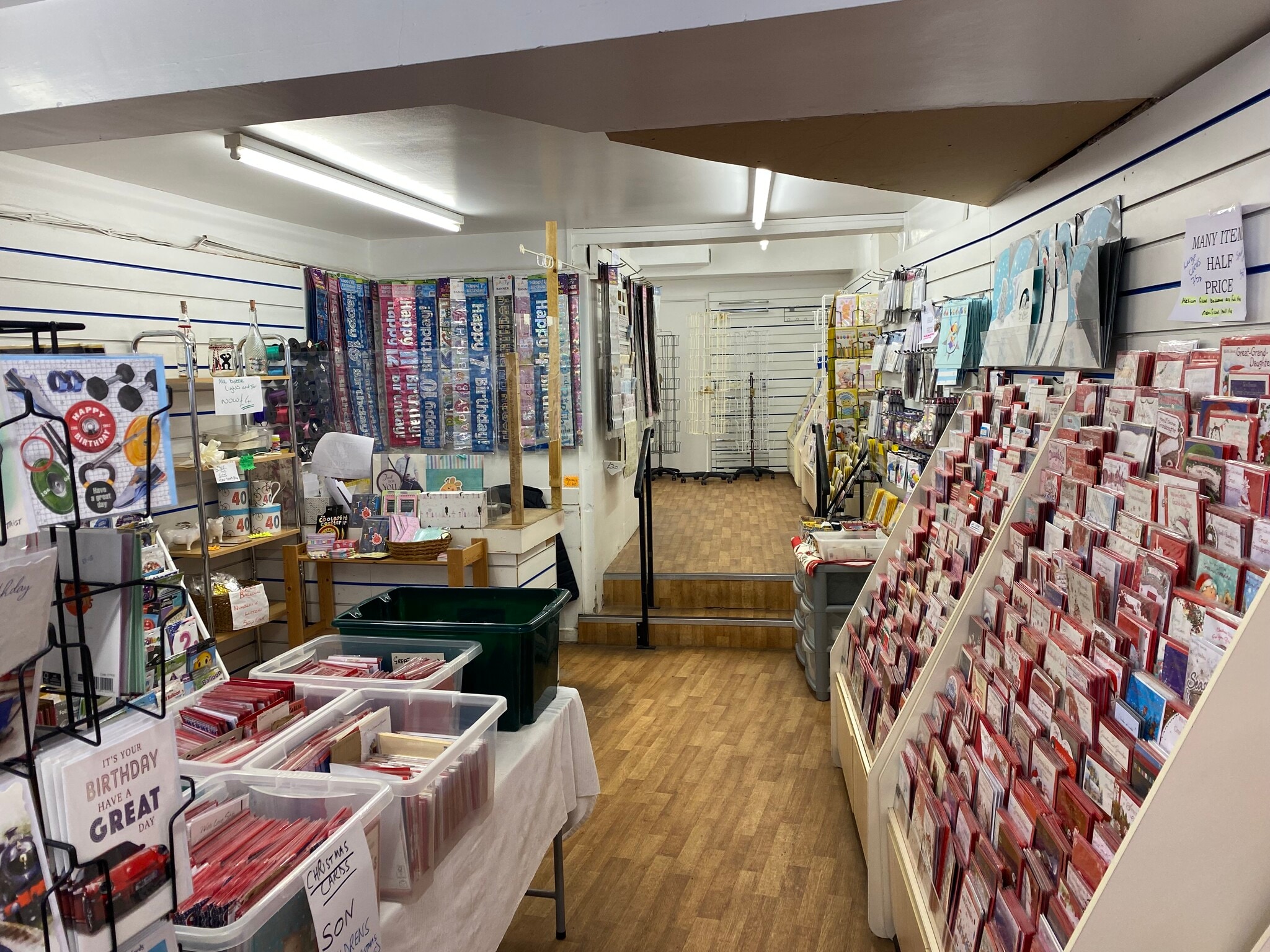 7 Broad St, Newent to rent Interior Photo- Image 1 of 2