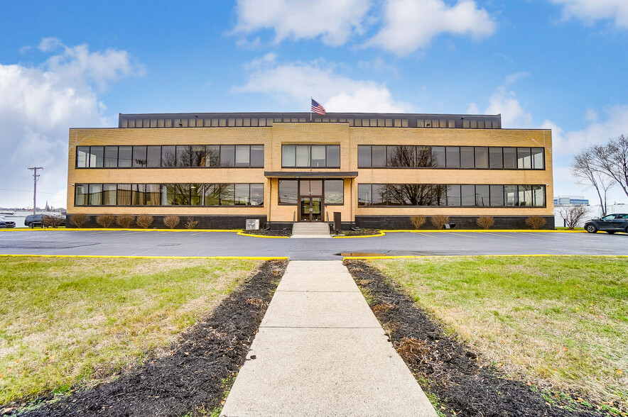 425 N Findlay St, Dayton, OH for rent - Building Photo - Image 1 of 40