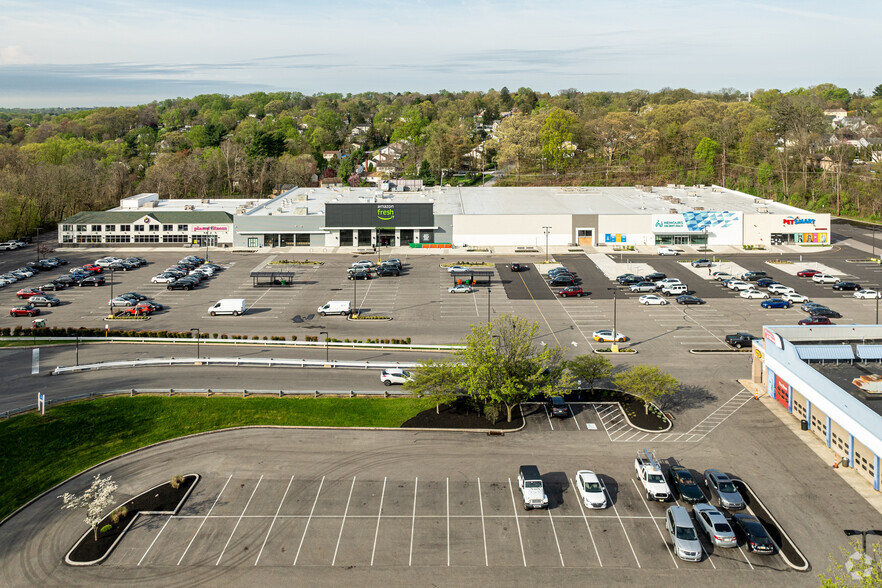 2910-2940 Springfield Rd, Broomall, PA for rent - Building Photo - Image 3 of 8