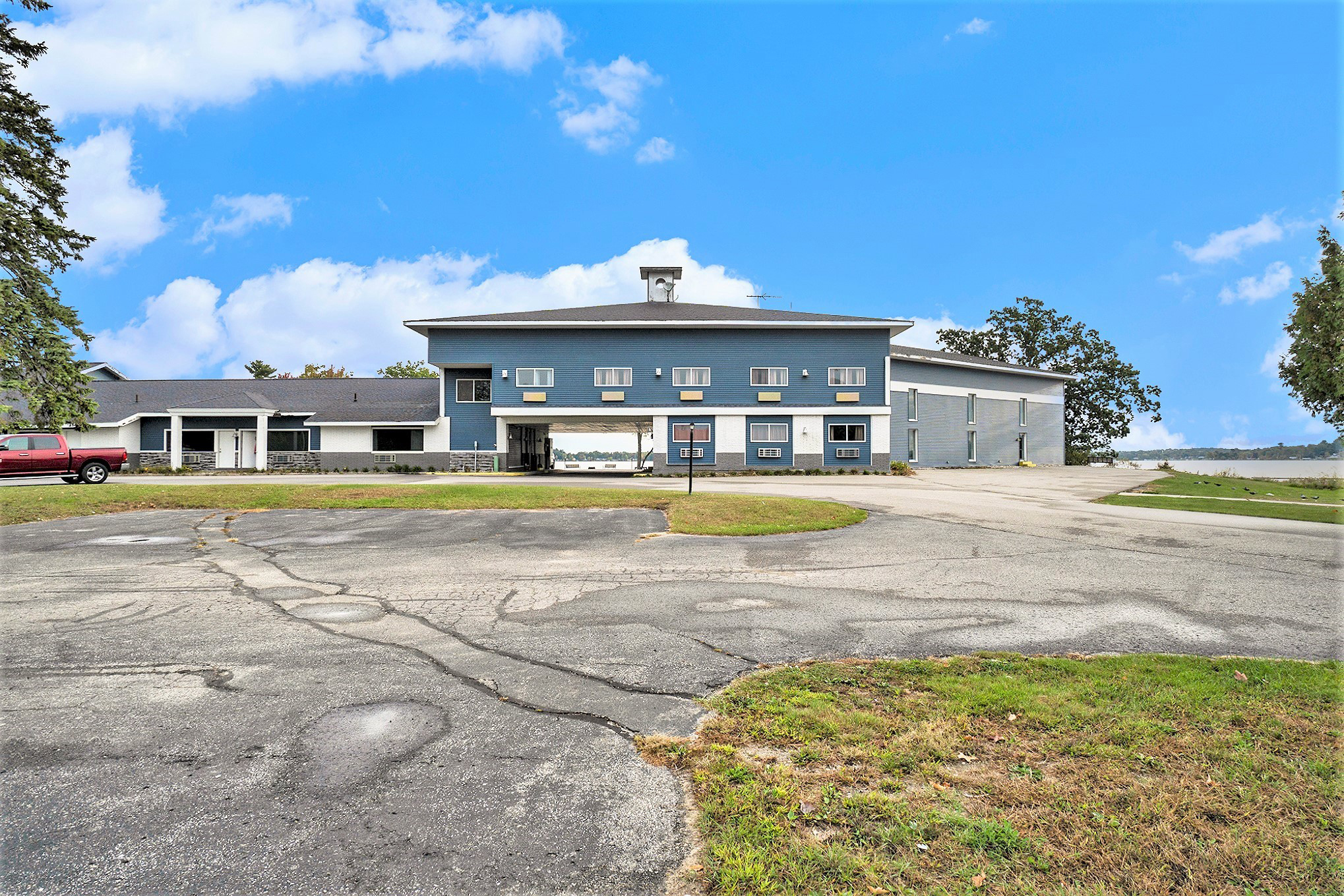 6319 E M-115, Cadillac, MI for sale Primary Photo- Image 1 of 37