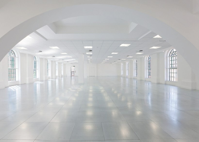 43 Palace St, London to rent - Interior Photo - Image 2 of 14