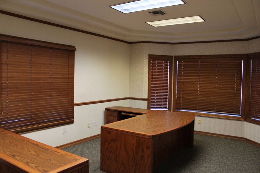 606 S 9th St, Las Vegas, NV to rent - Building Photo - Image 3 of 28