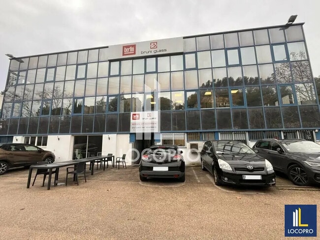 Location Local d'activités 4 600 m²