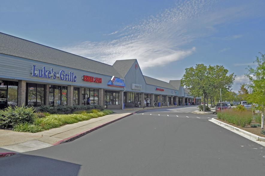 340-410 Thompson Creek Mall, Stevensville, MD for rent - Building Photo - Image 1 of 9