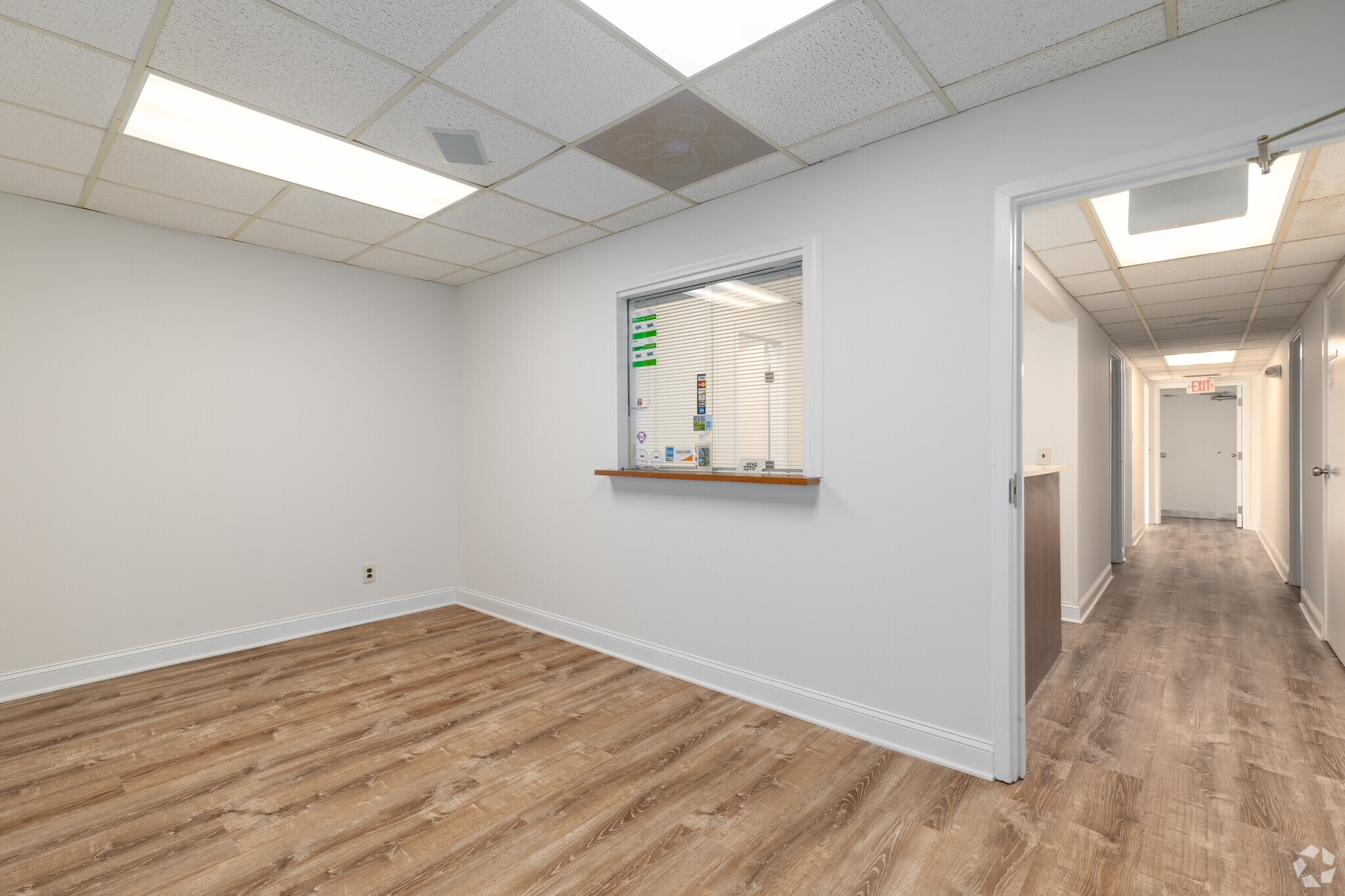 900 W Main St, Freehold, NJ to rent Interior Photo- Image 1 of 5