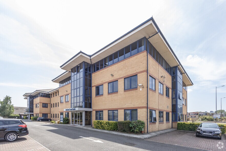 Keen Rd, Cardiff to rent - Building Photo - Image 2 of 20