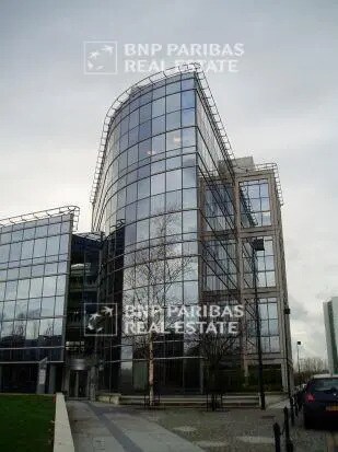 Office in Villepinte to rent Building Photo- Image 1 of 10