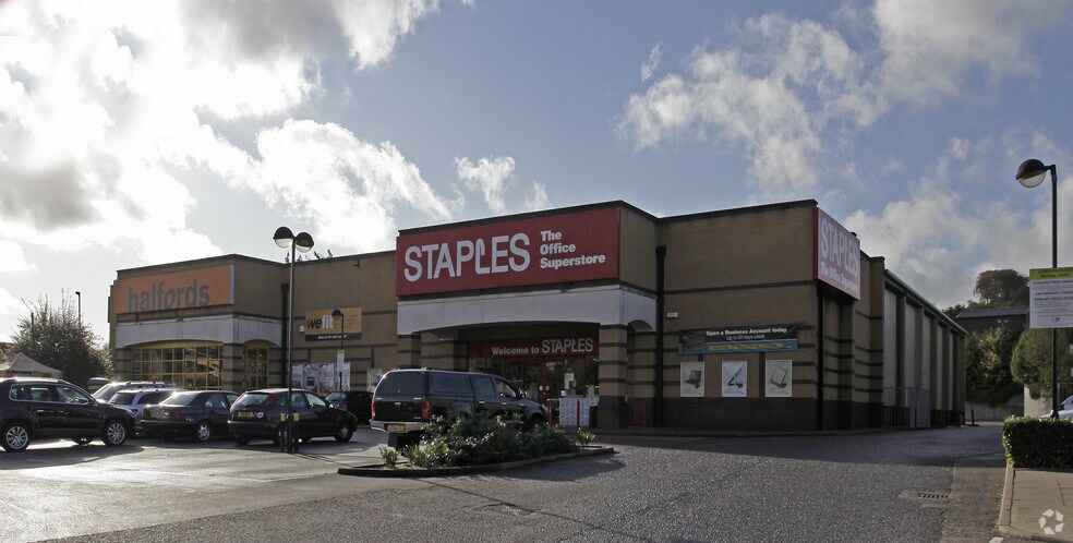 London Rd, Hemel Hempstead for sale - Building Photo - Image 1 of 1