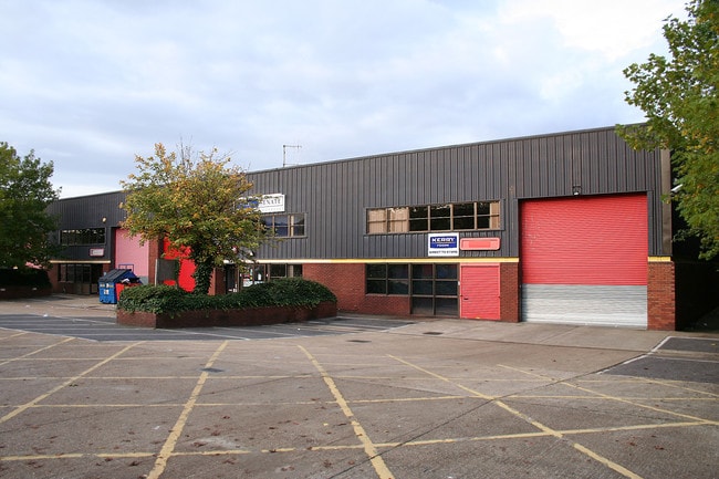 More details for Lion Park Ave, Chessington - Industrial to Rent