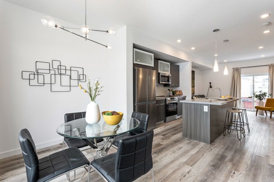 High Quality Townhouse Portfolio portfolio of 2 properties for sale on LoopNet.co.uk - Building Photo - Image 3 of 9