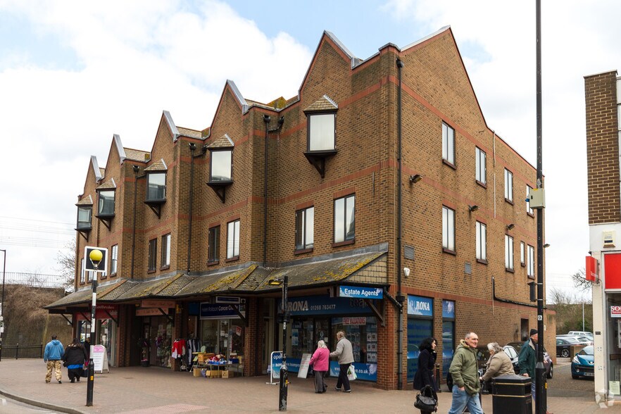 210 High St, Wickford SS12 9AX UK