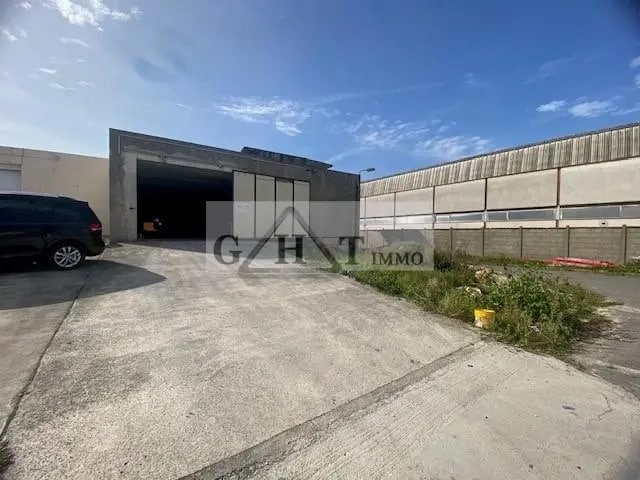 Industrial in Ozoir-la-Ferrière to rent Building Photo- Image 1 of 7