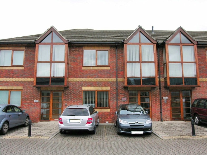 Mary Rd, Guildford for sale - Building Photo - Image 3 of 13