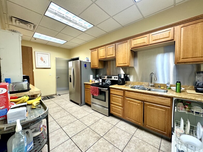 5960 Topaz St, Las Vegas, NV for sale - Building Photo - Image 3 of 10