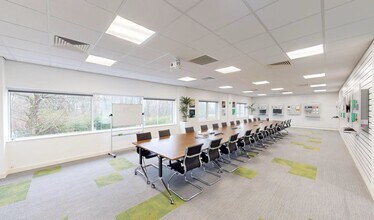 1 Crewe Rd, Manchester to rent Interior Photo- Image 1 of 7