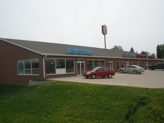 More details for 101 Westgate Dr, Maquoketa, IA - Retail for Sale