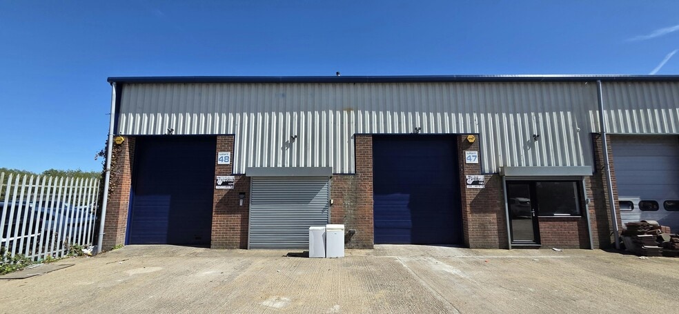 33 Eastbourne Rd, Westham to rent - Building Photo - Image 2 of 9