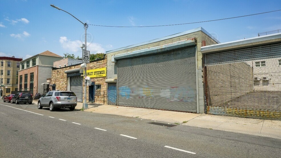 439 20th St, Brooklyn, NY for rent - Building Photo - Image 2 of 4