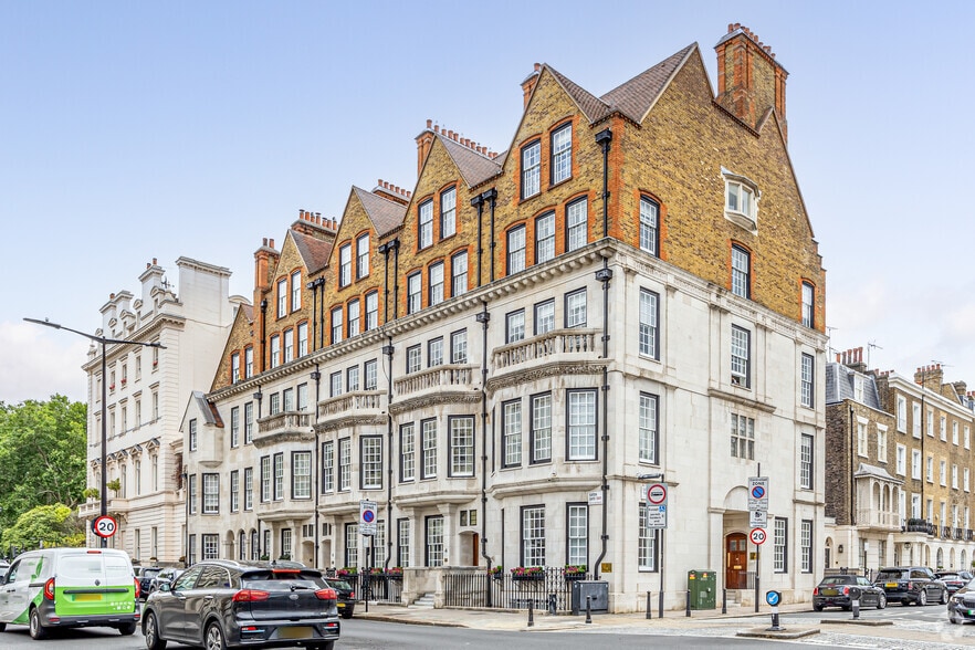 2-6 Eaton Gate, London to rent - Primary Photo - Image 1 of 6