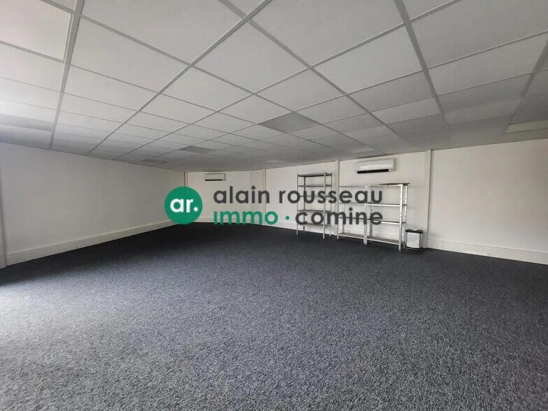 Retail in Angers for sale - Interior Photo - Image 3 of 6