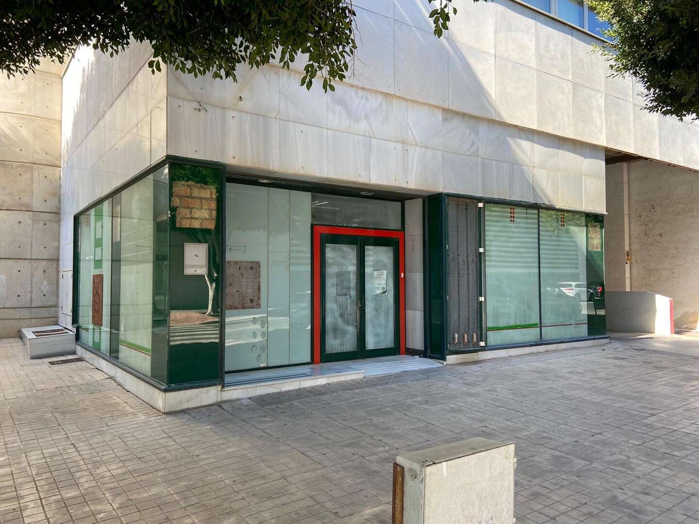 Office in Almería, Almería for sale Primary Photo- Image 1 of 2