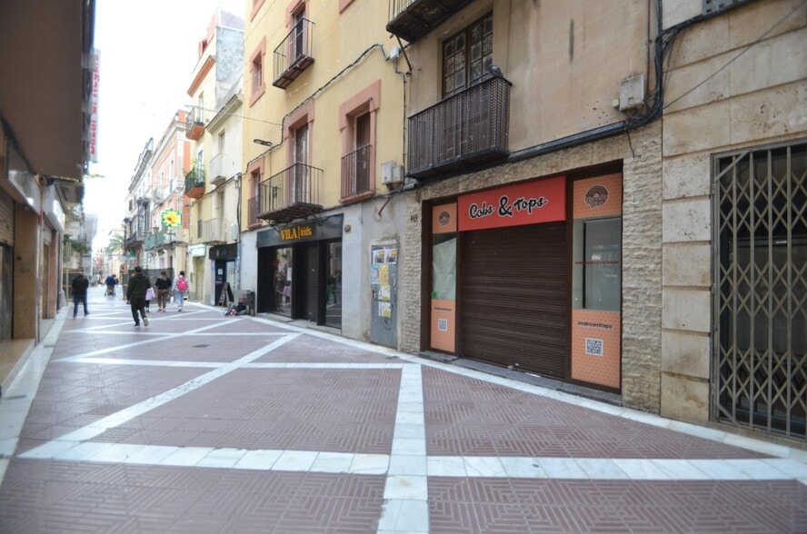 Carrer Caputxins, Vilanova i la Geltrú, Barcelona to rent - Building Photo - Image 2 of 3