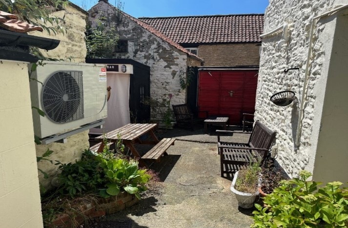 11 Market Pl, Kirkbymoorside for sale - Building Photo - Image 2 of 7