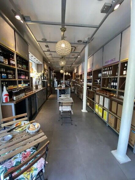 Build-to-Rent in Paris for sale - Interior Photo - Image 3 of 7