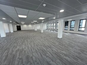 35-37 Rue Louis Guérin, Villeurbanne to rent Interior Photo- Image 2 of 4