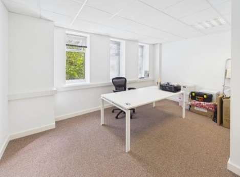 30-32 Friern Park, London for sale - Interior Photo - Image 3 of 6