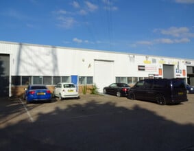 St Margarets Way, Huntingdon to rent Building Photo- Image 2 of 3