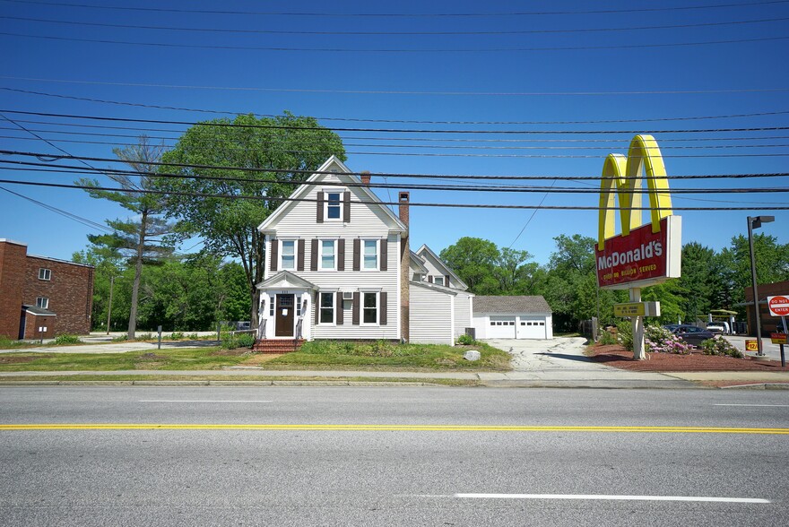 111 Loudon Rd, Concord, NH for sale - Building Photo - Image 1 of 1