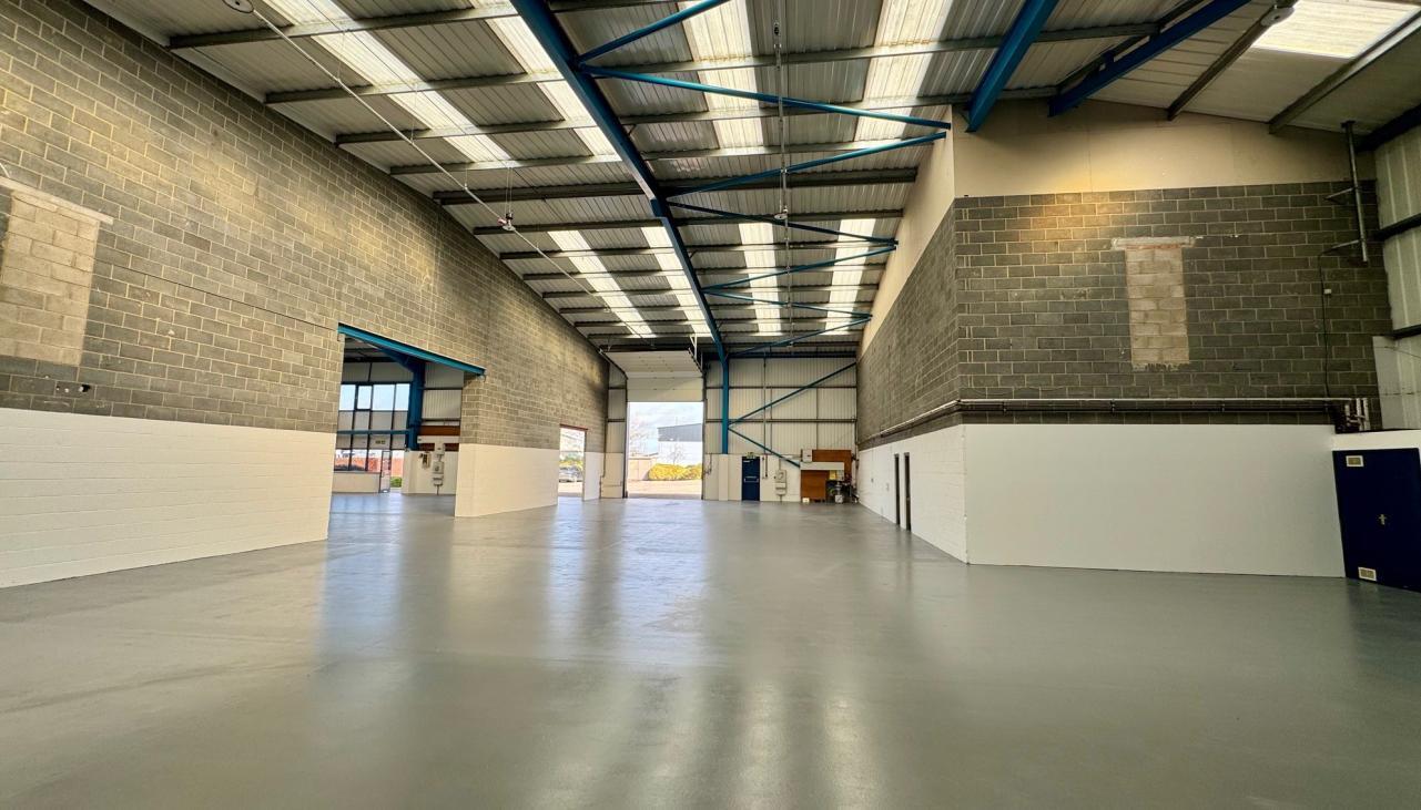Enterprise Way, Evesham to rent Interior Photo- Image 1 of 2