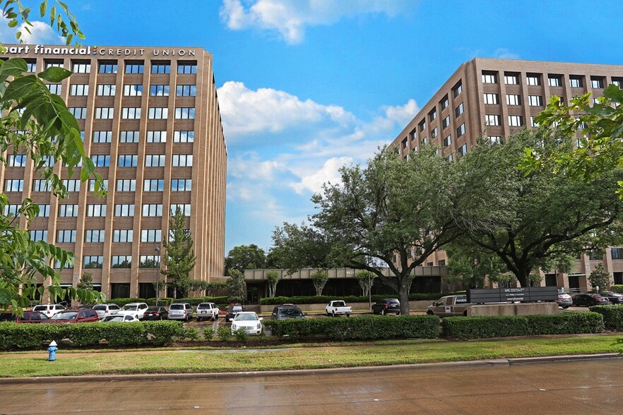 4625 Southwest Fwy, Houston, TX for rent - Building Photo - Image 2 of 6