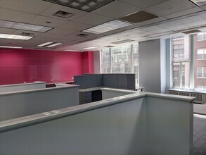 18 E 48th St, New York, NY to rent Interior Photo- Image 1 of 5