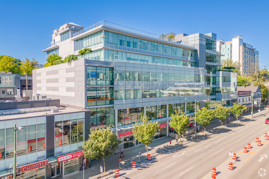 550 W Broadway, Vancouver, BC for sale - Building Photo - Image 1 of 4