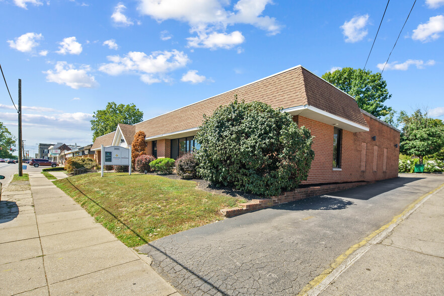 3001 Garrett Rd, Drexel Hill, PA for sale - Building Photo - Image 3 of 26