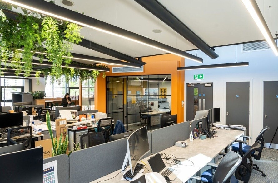 118 North St, Leeds to rent - Building Photo - Image 3 of 25