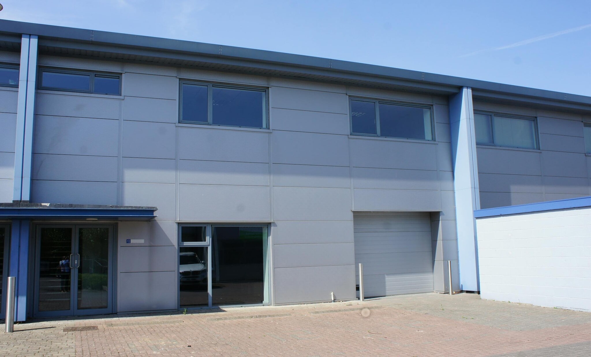 Greenbridge Rd, Swindon to rent Building Photo- Image 1 of 2