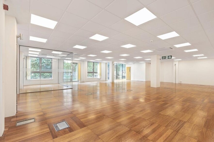 11 Hoxton Sq, London to rent - Building Photo - Image 1 of 19