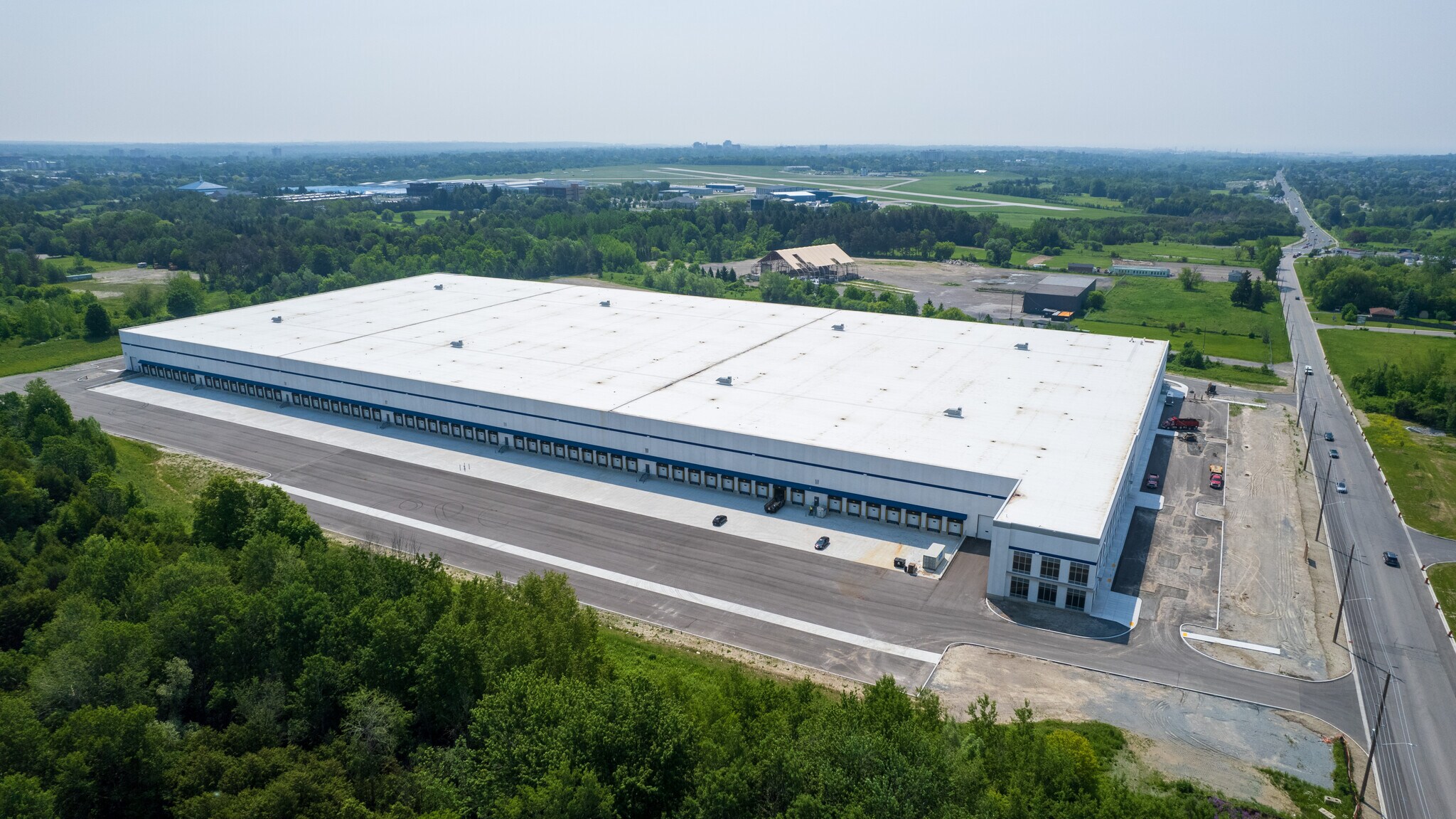 1565 Thornton Rd N, Oshawa, ON to rent Aerial- Image 1 of 6