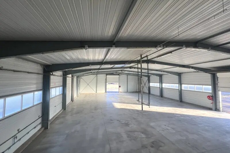 Light Industrial in Perpignan for sale - Building Photo - Image 3 of 9