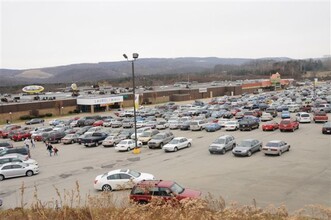 1952 University Dr, Lemont Furnace, PA for rent Building Photo- Image 1 of 9