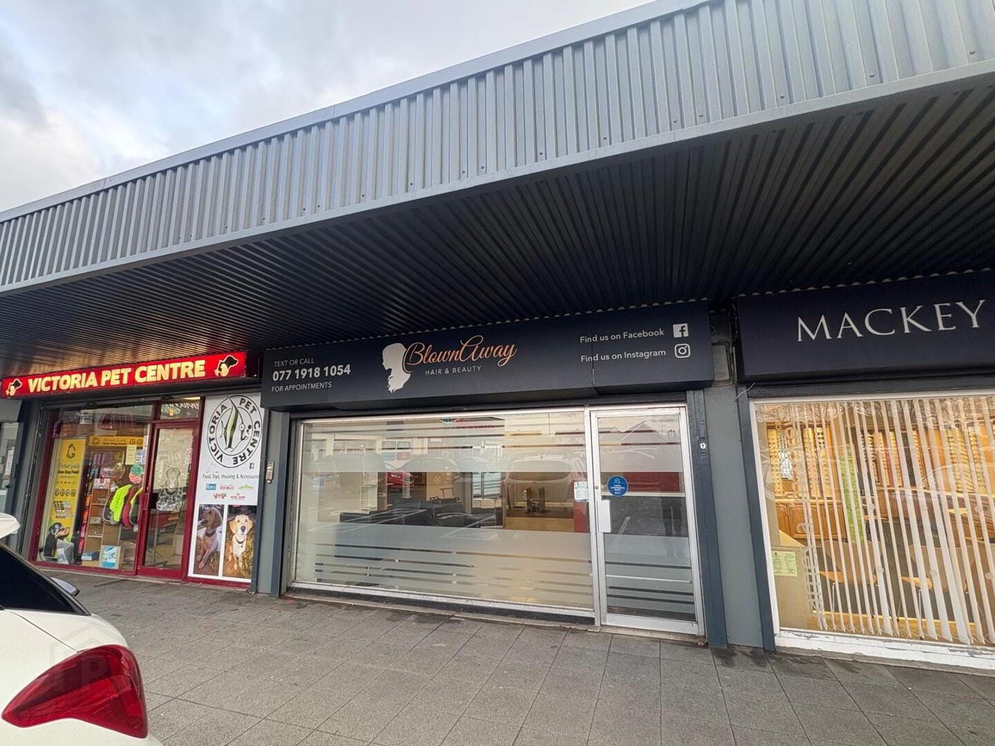 Victoria Road Shopping Centre, Carrickfergus to rent Primary Photo- Image 1 of 2