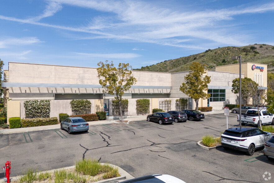 200 Corporate Dr, Ladera Ranch, CA for rent - Building Photo - Image 3 of 6