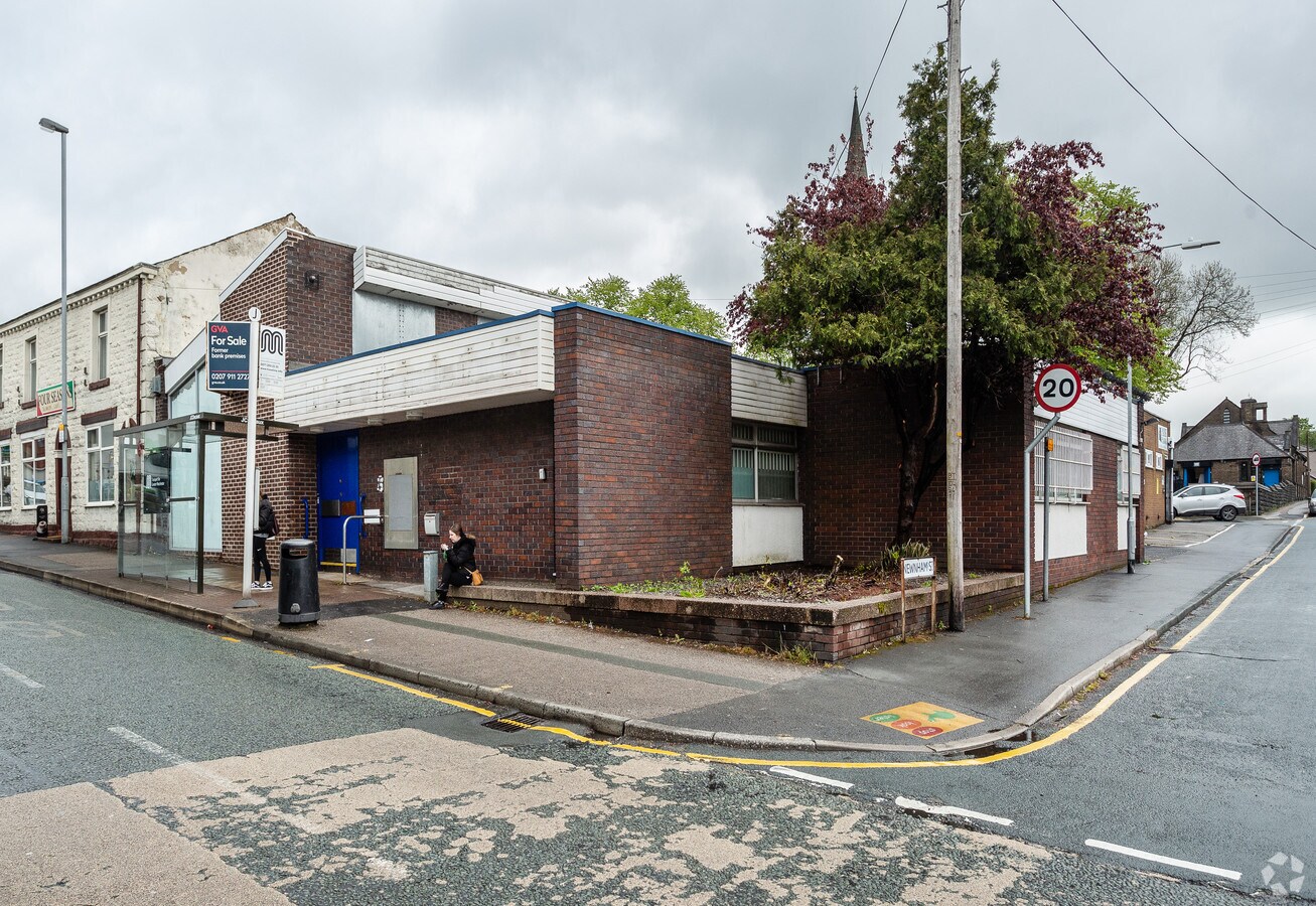 488 Blackburn Rd, Bolton BL1 8PE